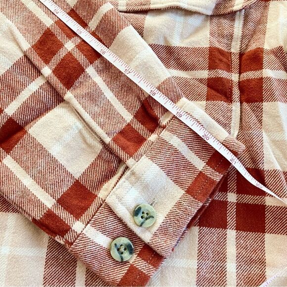 Brixton Boxy Cropped LS Flannel* - Picture 10 of 11